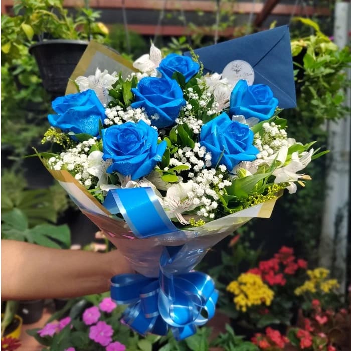 BUQUÊ DE ROSAS AZUL ESCURA (TINGIDA)