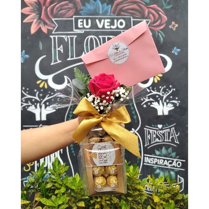 Rosa solitária com Ferrero Rocher T8